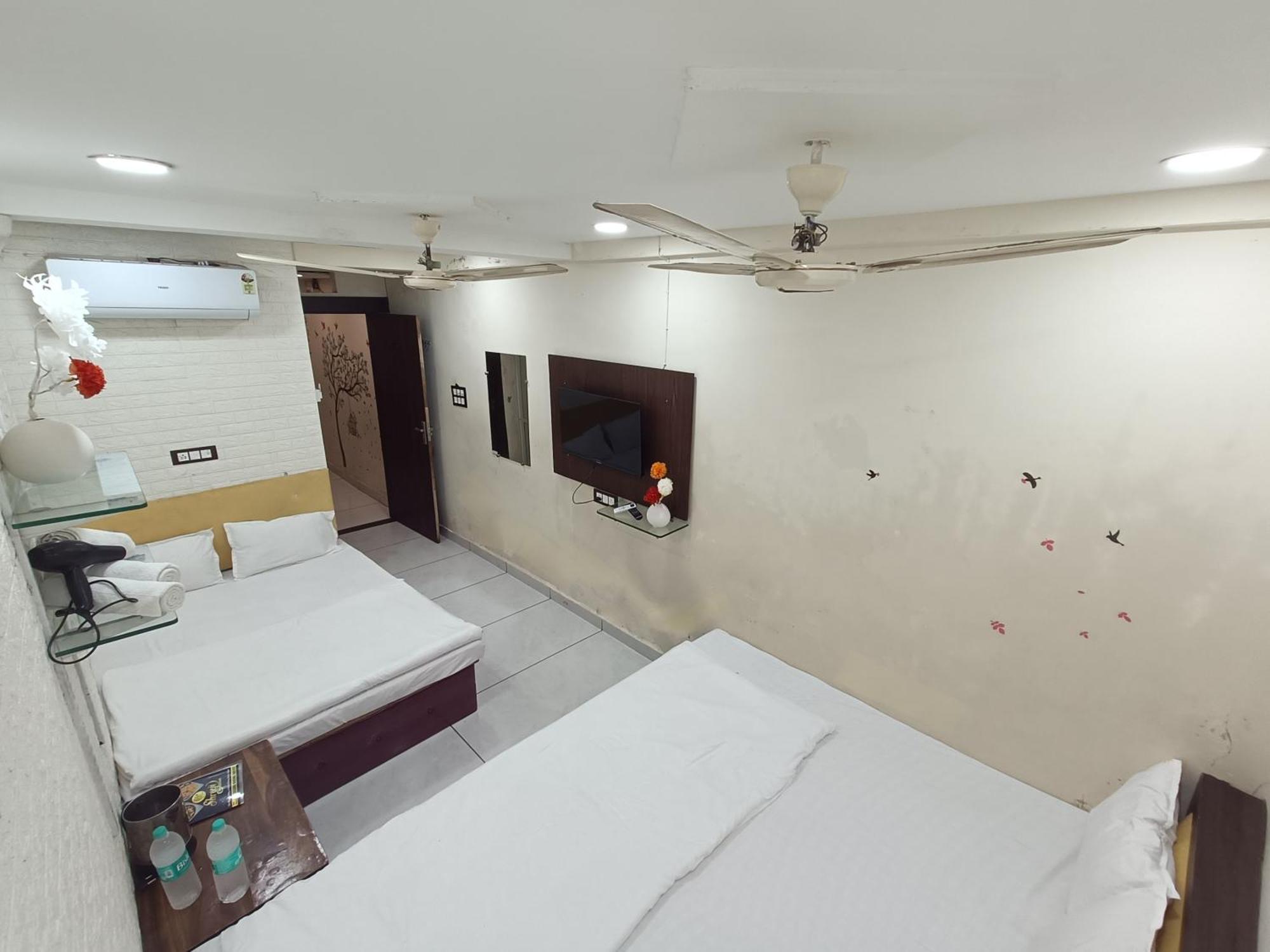 Hotel S Tower Ujjain Dış mekan fotoğraf