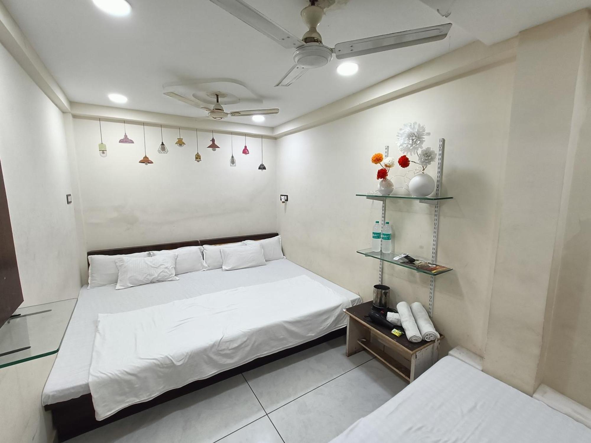 Hotel S Tower Ujjain Dış mekan fotoğraf