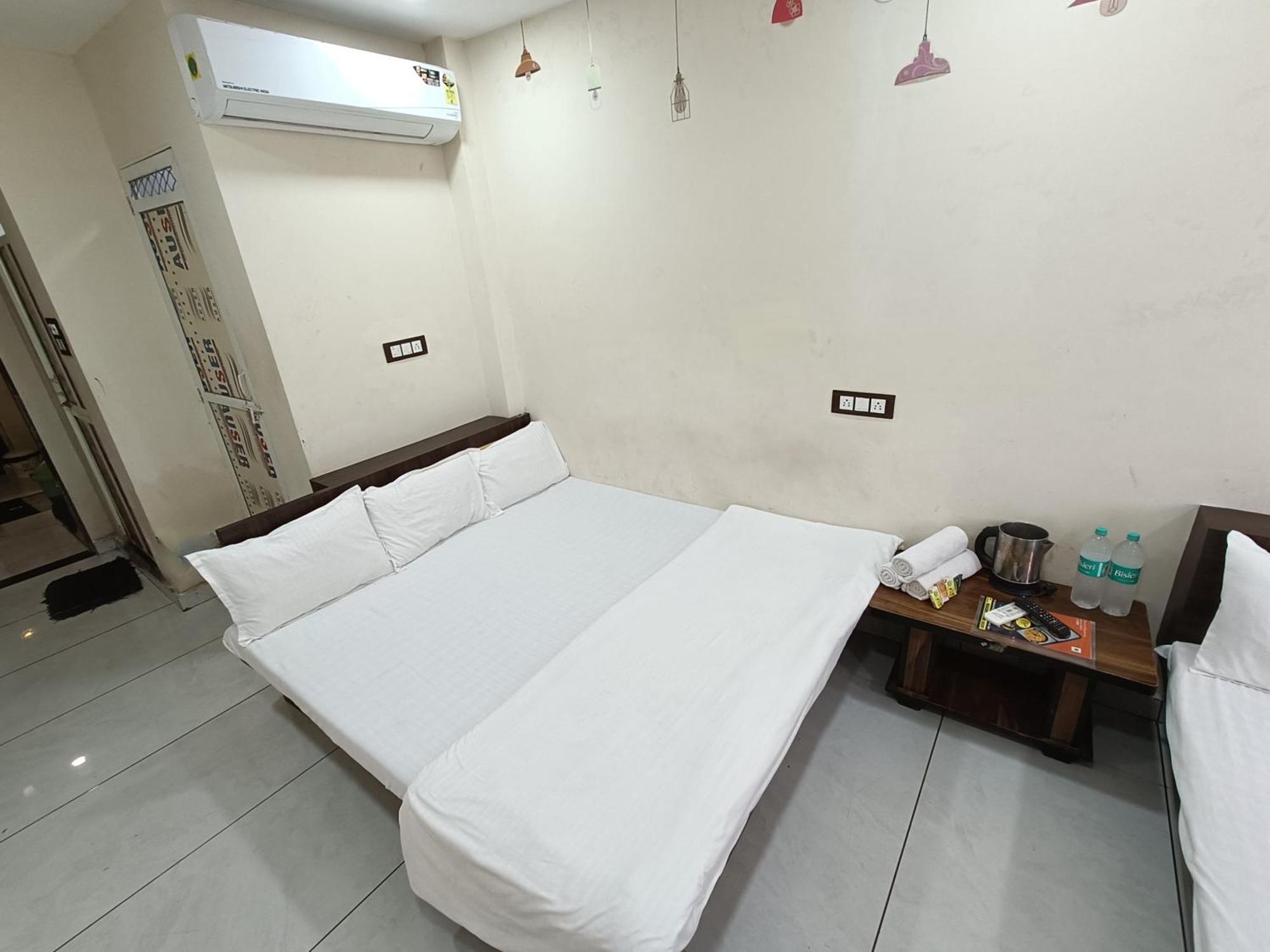 Hotel S Tower Ujjain Dış mekan fotoğraf