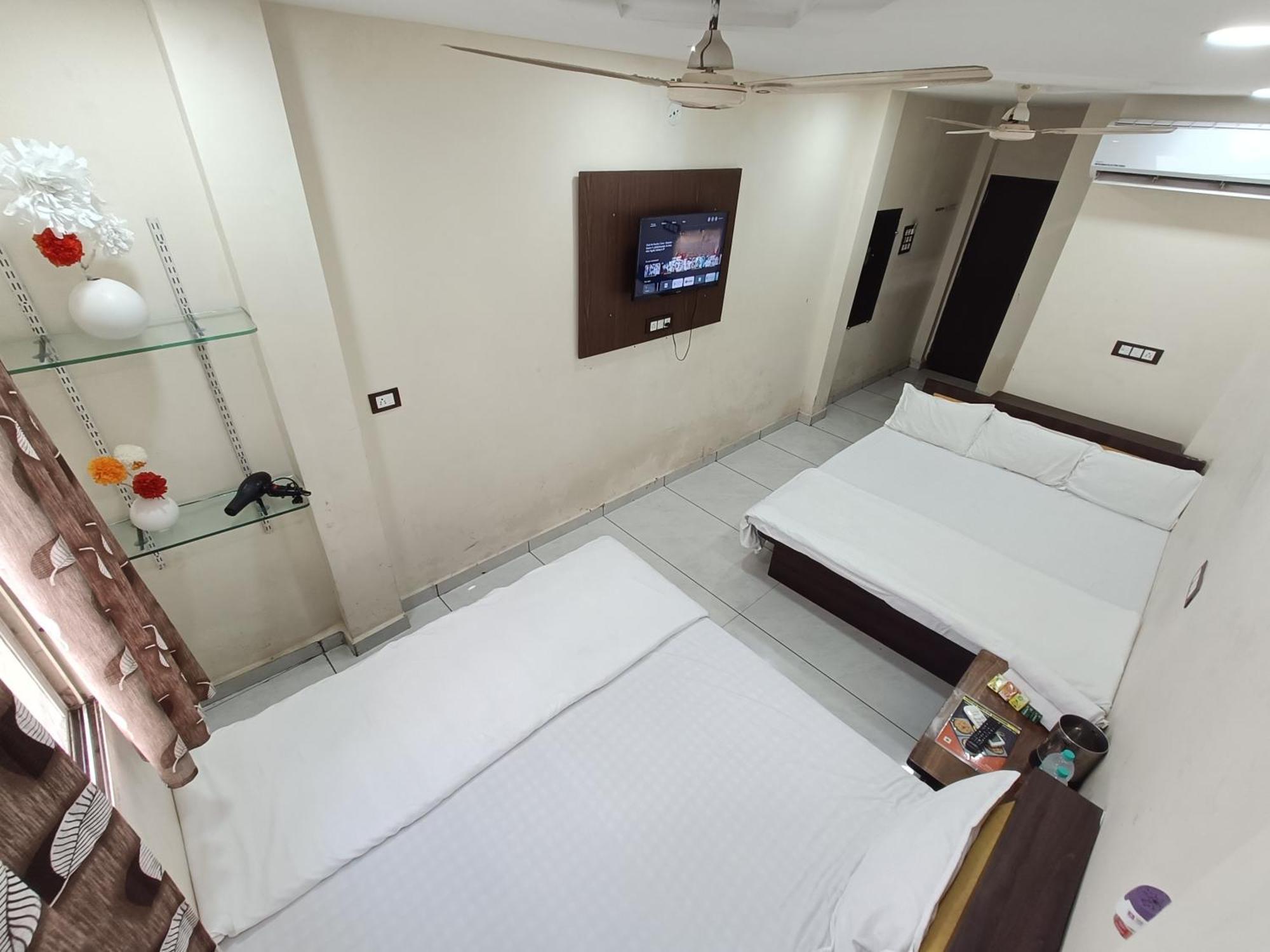 Hotel S Tower Ujjain Dış mekan fotoğraf