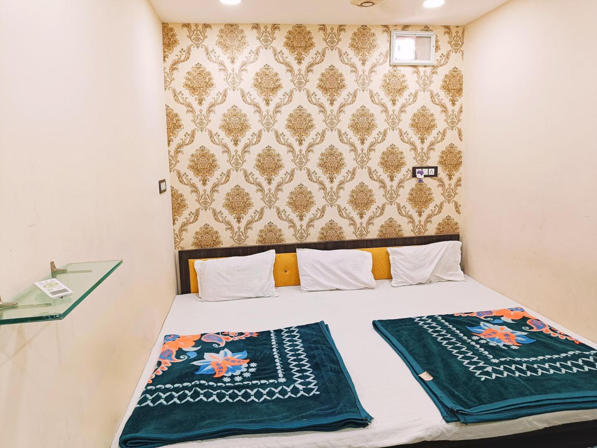 Hotel S Tower Ujjain Dış mekan fotoğraf